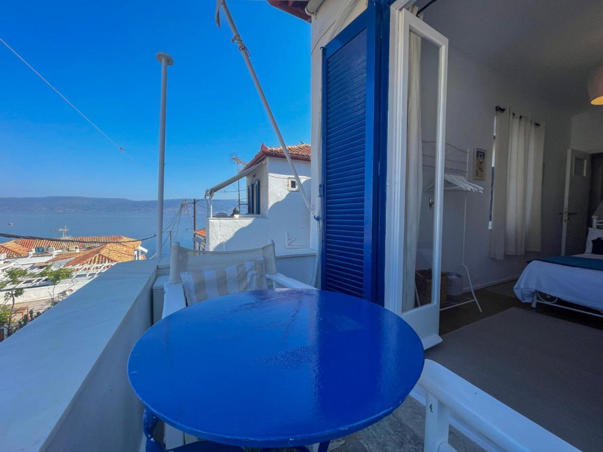 Zoe No 6 , Hydra Island Greece *